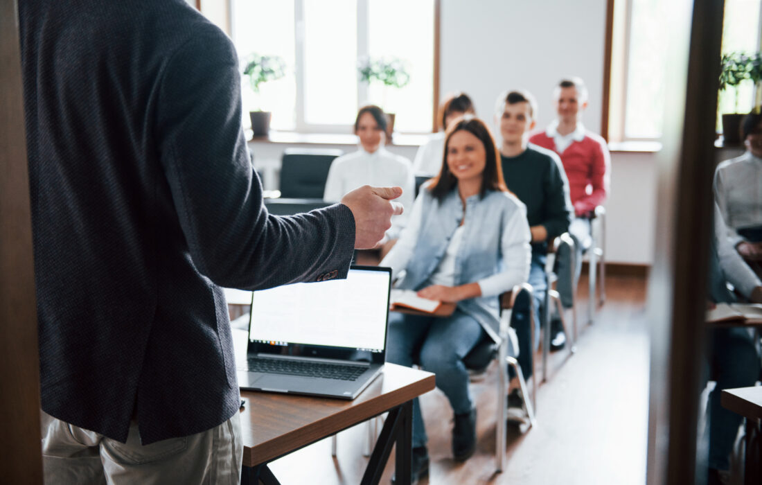 Não há idade para estudar e completar um curso de ensino superior.