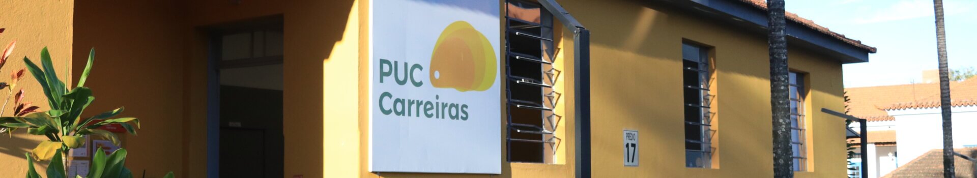backgrond da página Horário de atendimento especial durante as férias de julho